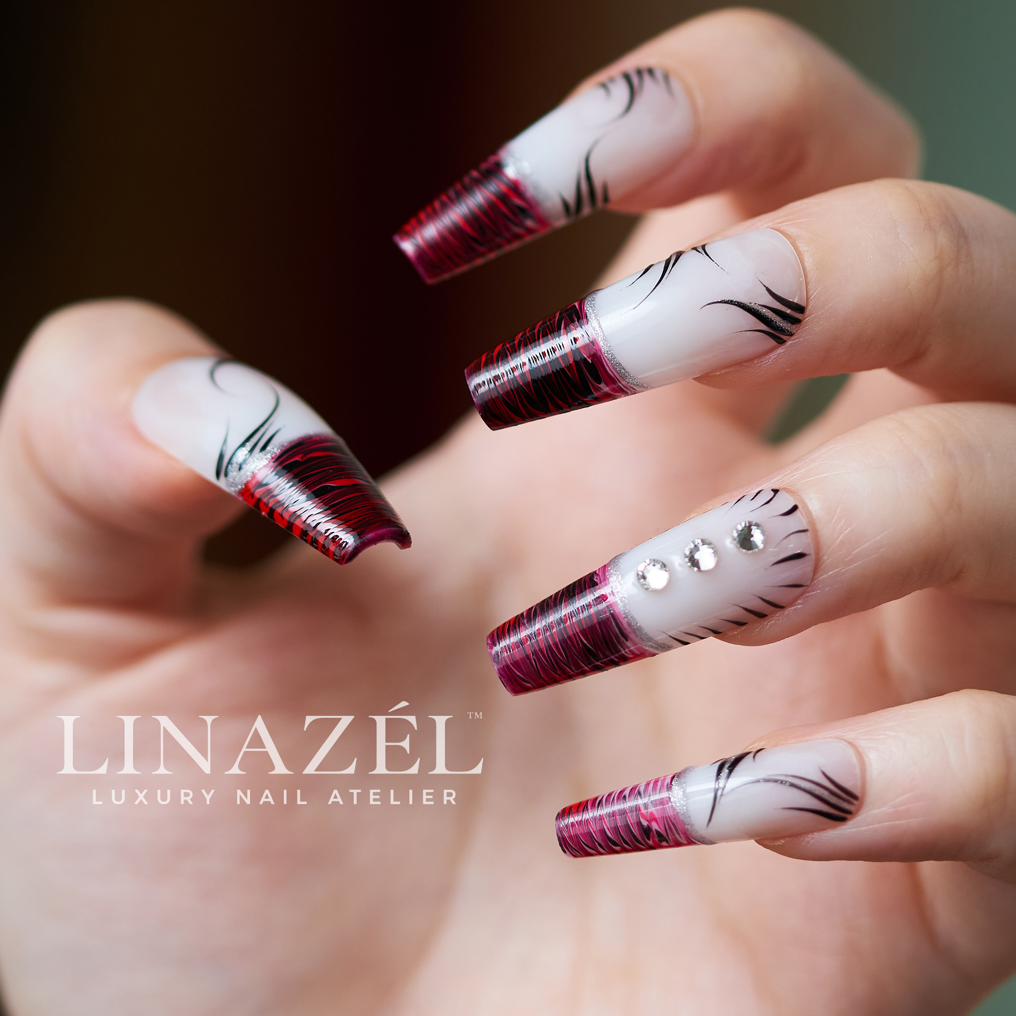 LINAZÉL SIGNATURE COLLECTION